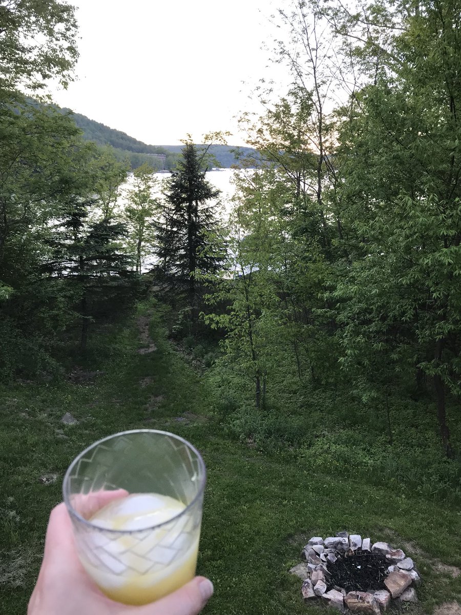 sarahmcbecker's tweet photo. #ilovelake https://t.co/WUVqrAPdL3