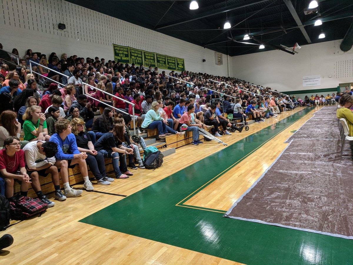 CoachTBlackwell's tweet photo. @FCSchoolsNC @FranklinCoNews @BHSAdmi23592776 @BunnWCP Congratulations to the Bunn High Class of 2018 as they celebrated their Awards day today. You are one step closer to closing the high school chapter of you life and opening the next one.
#CantHideThatWildcatPride
#BHS2018 https://t.co/2QSkDn3YXq