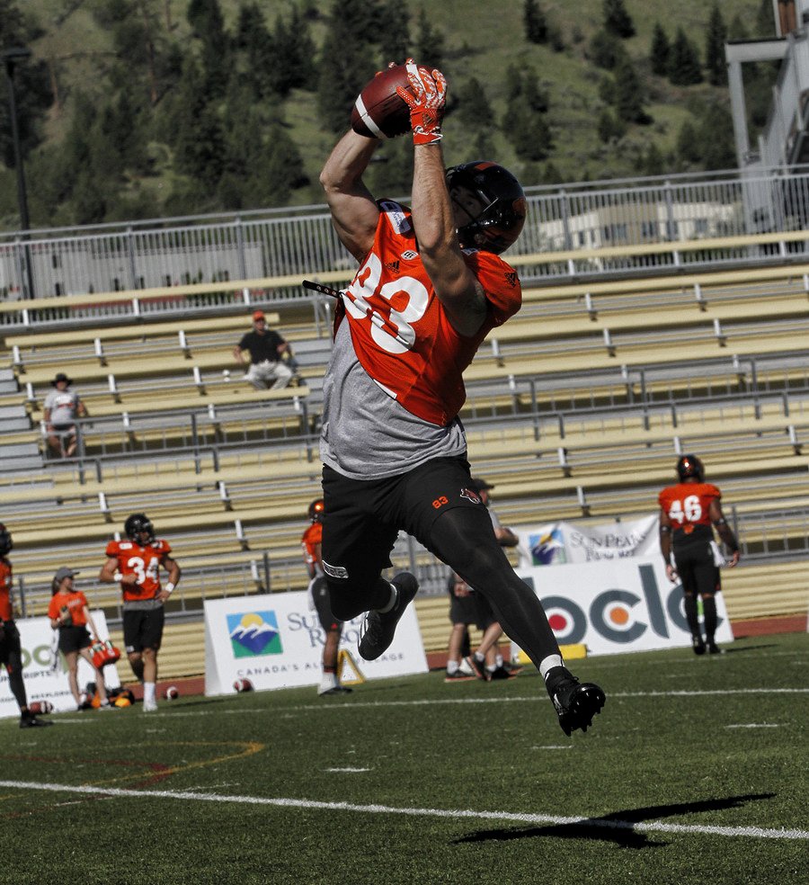 dzuskind's tweet photo. Get ready to see this number alot this season @bclions #dannyvandervoort @LianeVandervoo1 https://t.co/Z9BsQUapcT