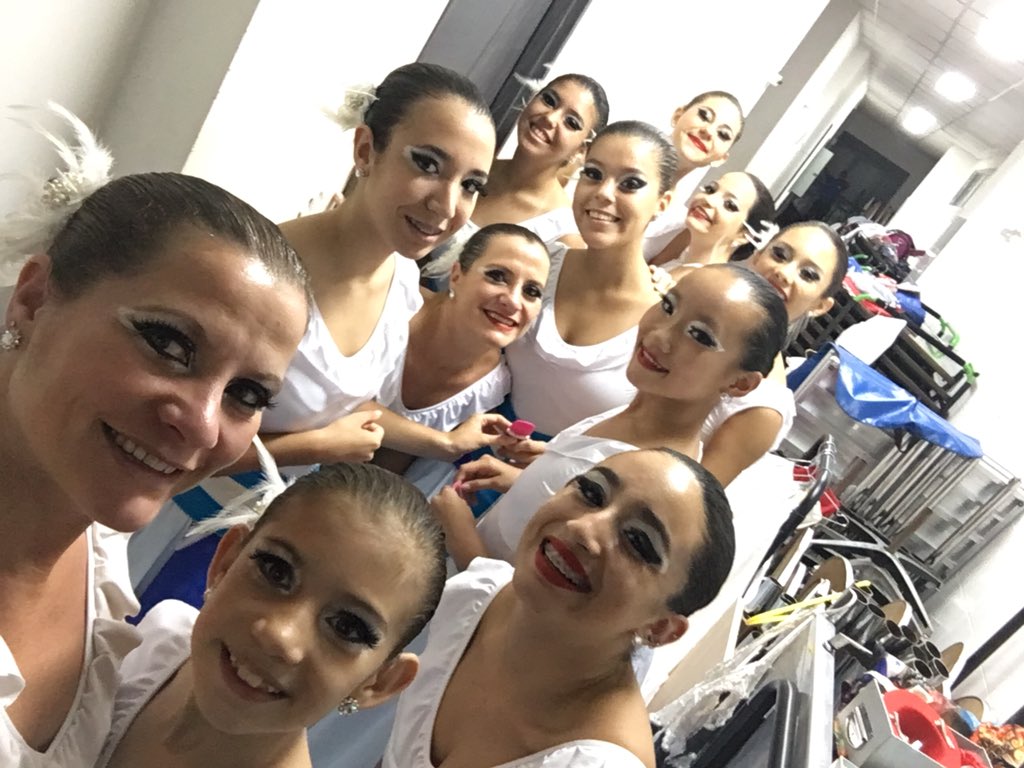 NayLiBorgo's tweet photo. #UltimaActuacion #AniversarioDeLaPatria #25DeMayo #EmbajadaArgEnPanamá #NayLiBallet #2018 🇦🇷🇵🇦 https://t.co/KShhhAS5to
