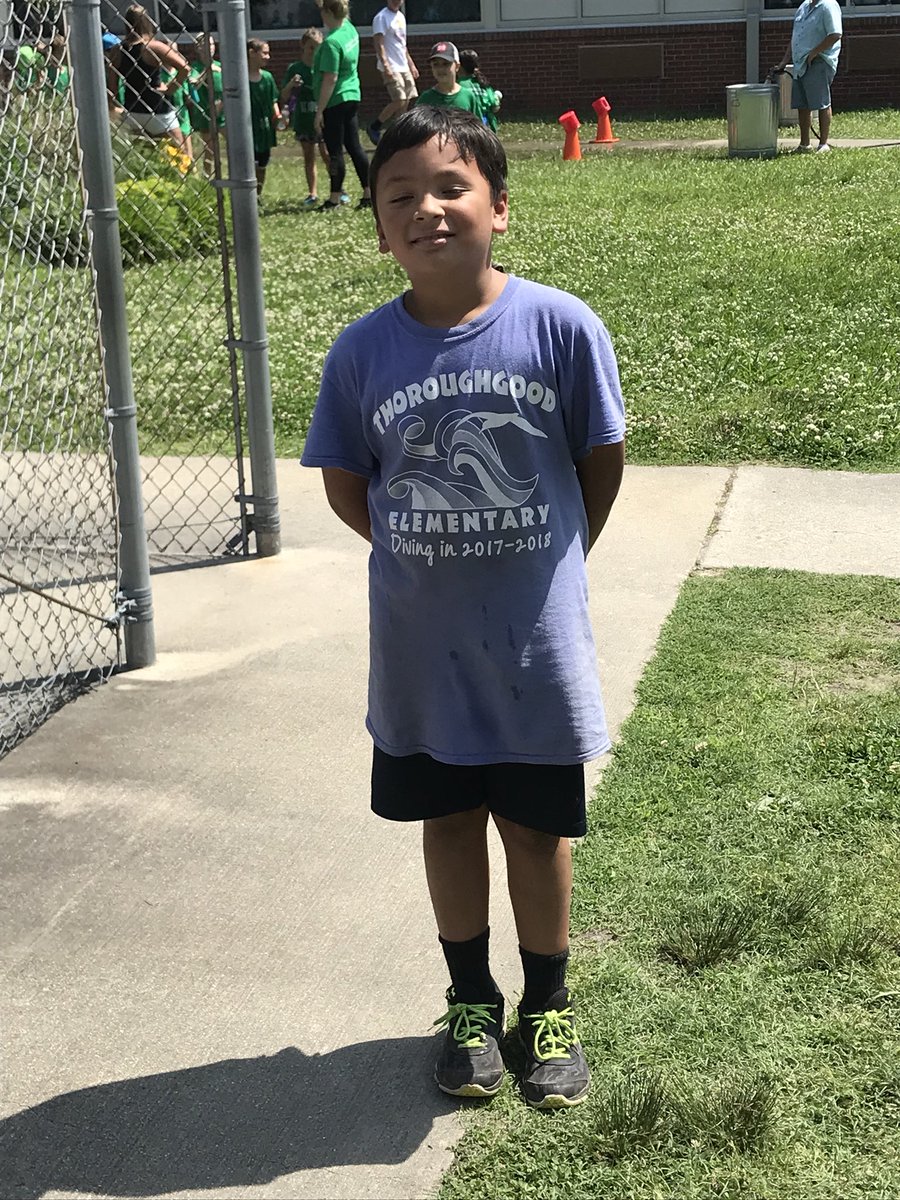 CManugo's tweet image. Enjoyed the beautiful weather @TESSeagulls Field Day!  Stopped by to see the #ManuDubs having fun with their classmates!! #VBAmazing #ThoroughGreat @MManugo @cziggy1