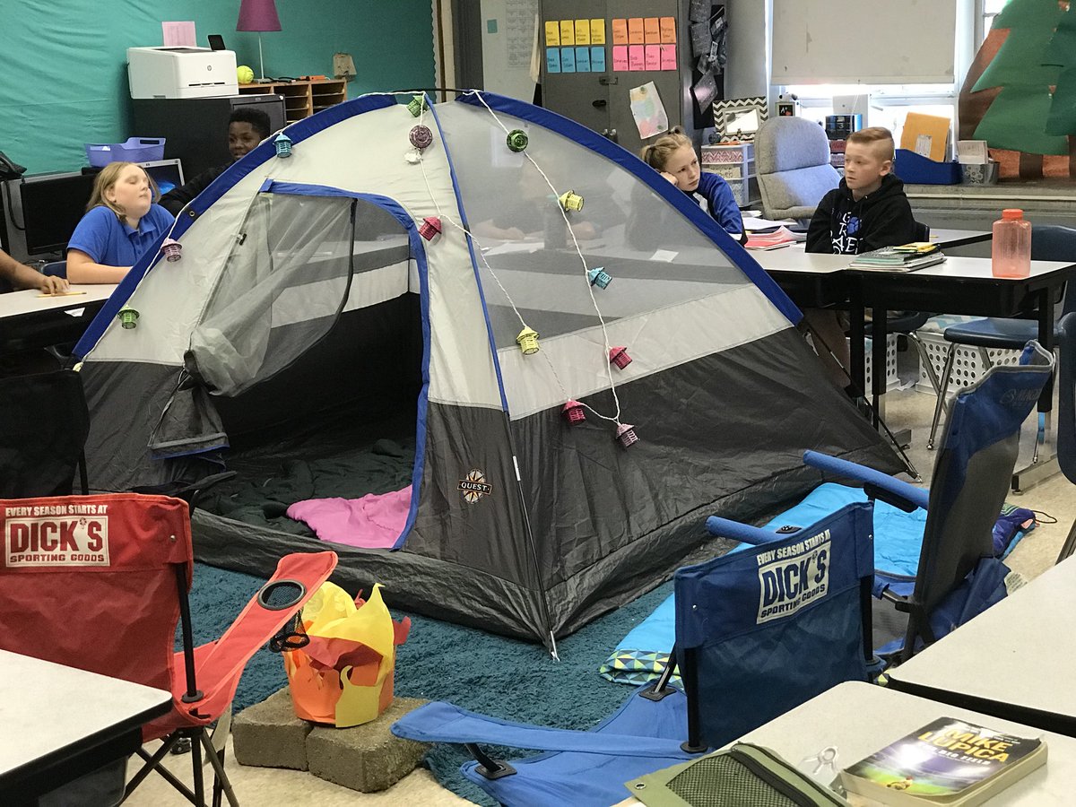 Champ4Scholars's tweet photo. 5th graders are camping out @BatesElemJCPS learning different activities. Looking to read, do math etc. @JCPSSuper @JCPSKY @jcpsforward @kids_inspire @Dunn1Alecia @TaraLIsaacs @FeliciaSmith25 #Area4success #innovation https://t.co/7IIzwYemwW