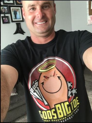 #ToeArmy member Cali Commuter rockin his <a href="/GodsBigToePoker/">Jarred Gabin</a> like a boss! 😎👊