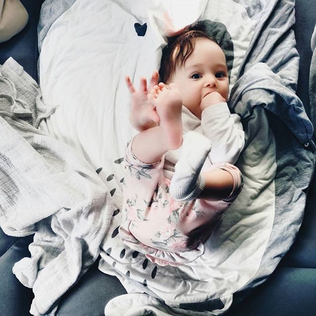 shrewdmommy's tweet photo. Reposting @karabesque_:
Squeaky say hi in November!
________
Piszczek pozdrawia w listopadzie!
.
.
.
#igmama #igbaby #mojewszystko https://t.co/czsLqHptX5