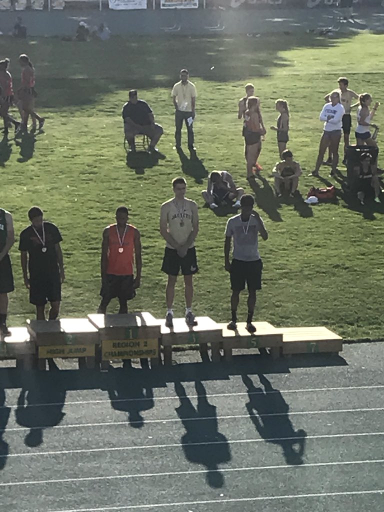 whoisthebigman's tweet photo. Columbus is a big city. The only thing suitable for a big city... is a big man. Congrats @CamGlowacki for qualifying and representing all big mans at the State track meet next weekend! https://t.co/Lj6BcWbk9h