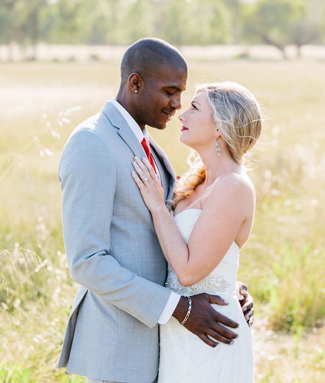 FioroniPhoto's tweet photo. Love
~~~~~~~~~~~~~
Venue: 
Depot Hotel Restaurant
Hair and Makeup:
Jennifer Smallwood 
itsadate@gmail.com
~~~~~~~~~~~~~ #bayareaweddingphotographer #bride #wedding #sonomawedding #realwedding #californiawedding #fioroniphotography #rusticwedding https://t.co/IIgZsOMda7