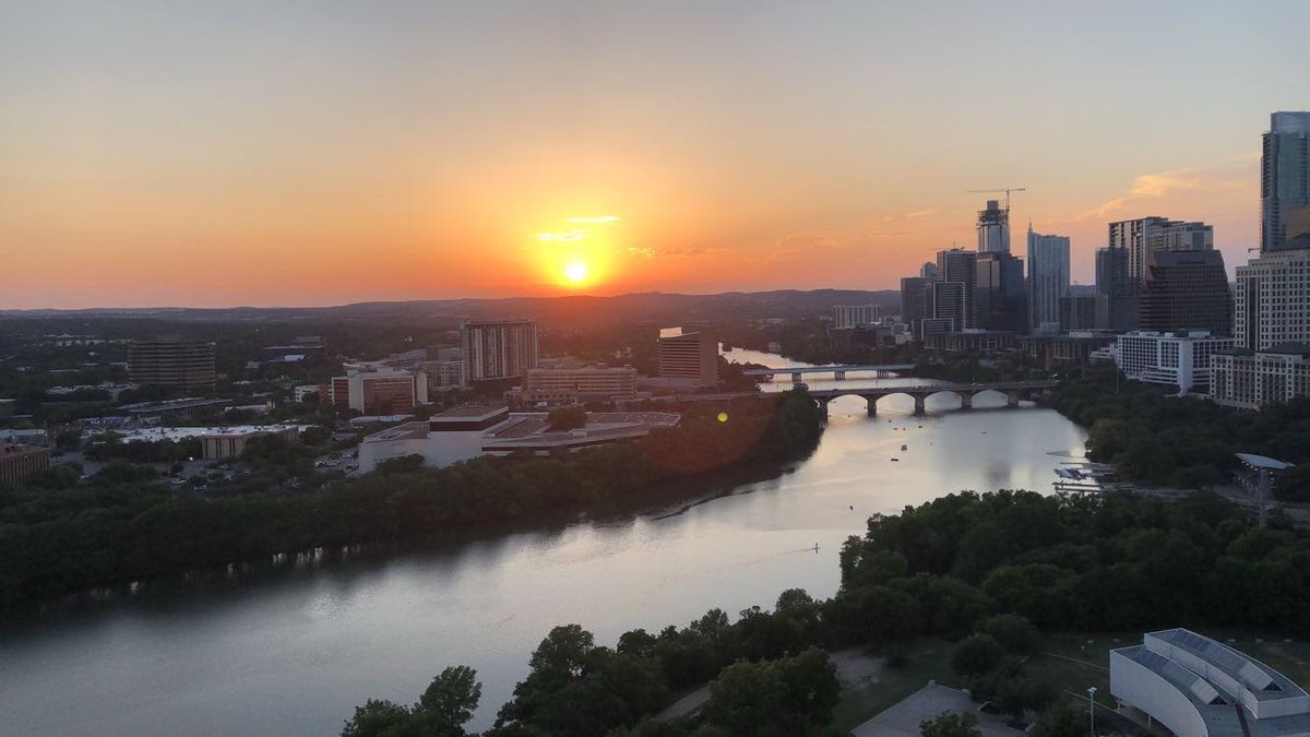 Lady Bird Lake #NoFilter #ATX #AustinSkyline #Austin @fox7austin