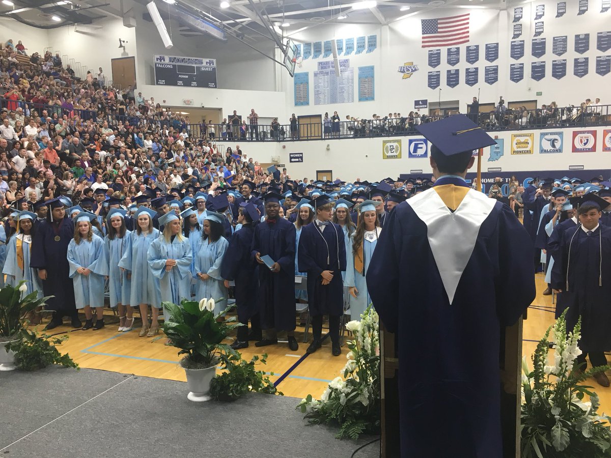 Emily_R_Hartman's tweet photo. Congratulations @PMHSco2018 🎉 I wish you only the best in all of your future endeavors!  Take to heart all that @rau1moreno shared with you, spread your wings, and fly! #fightyoufalcons https://t.co/LZixc7Lp4B