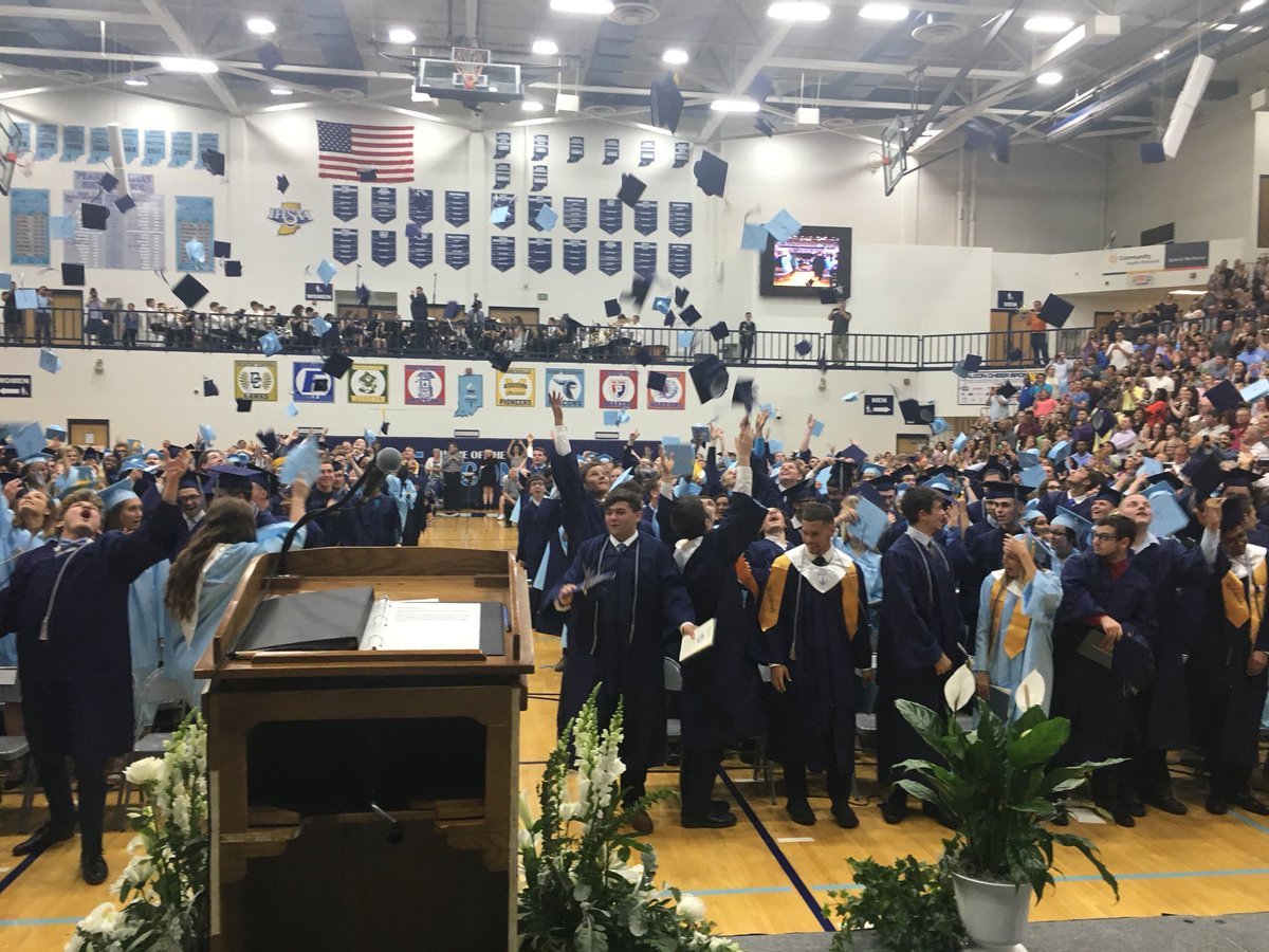 Emily_R_Hartman's tweet photo. Congratulations @PMHSco2018 🎉 I wish you only the best in all of your future endeavors!  Take to heart all that @rau1moreno shared with you, spread your wings, and fly! #fightyoufalcons https://t.co/LZixc7Lp4B