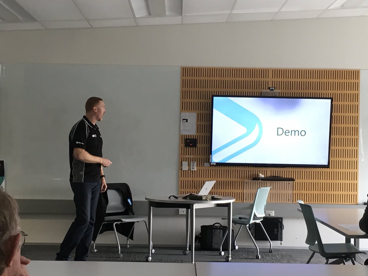 cbryden's tweet image. Listening to @Warwick_Rudd talking about #SQLOPsStudio at #SQLsat712 . Truly cross plaform SQL tools