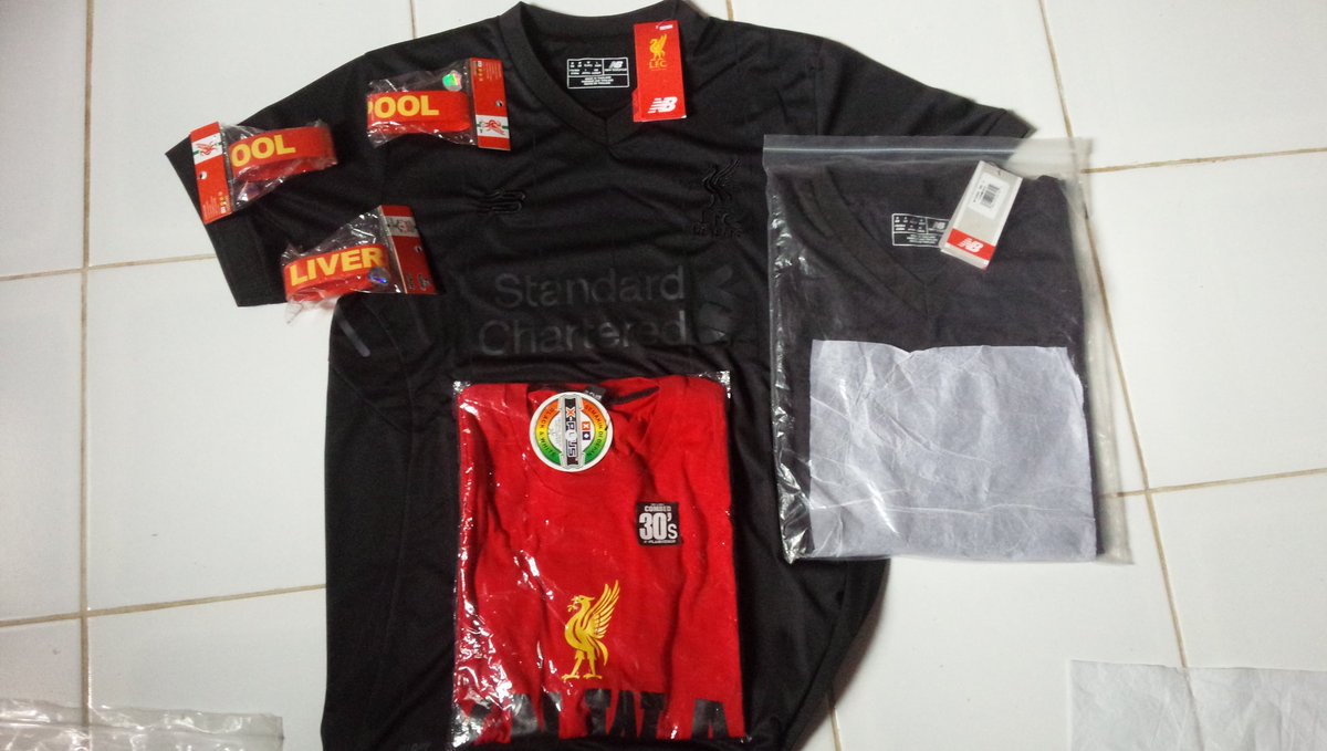 Penampakan doorprise nobar mlm nanti, Jerzey Go LFC Black edition