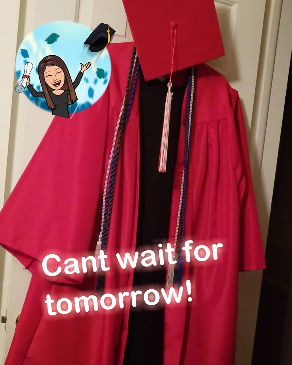 nrgx4's tweet photo. All ready for the big day tomorrow! 🎓💯❤ #classof2018 @MentorHigh #onceacard  #superproudmom #honors #communityservice #seniorproject https://t.co/hfGAk7Rd0B