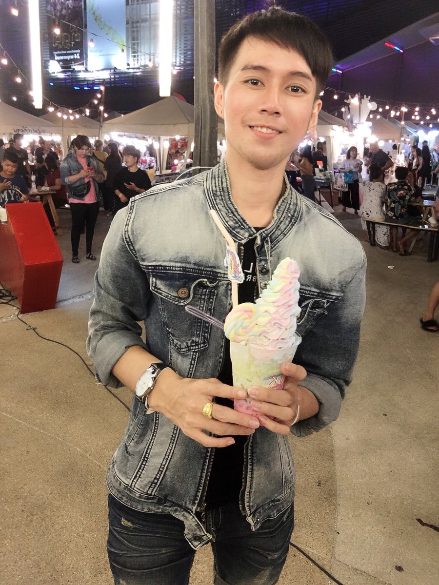 snooklavee's tweet photo. Lolipop 🍦🍭 อร่อยกินไหม https://t.co/HFg90eycih