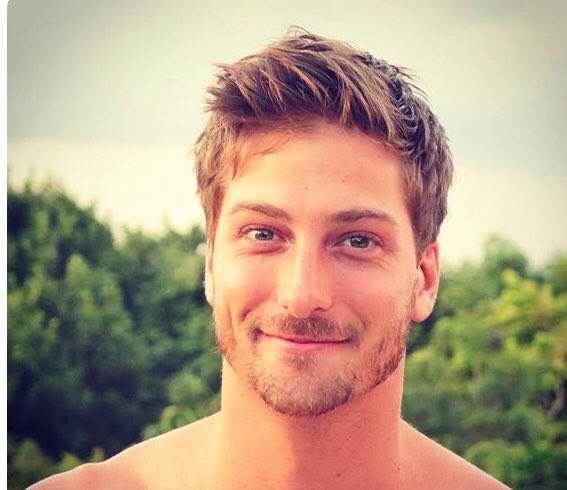 silvia_cg's tweet photo. Pausa para apreciar a beleza do Daniel Lissing 😊❤️#wcth #hearties #whencallstheheart #jackthorton #daniellissing https://t.co/ibQPw2m0uI