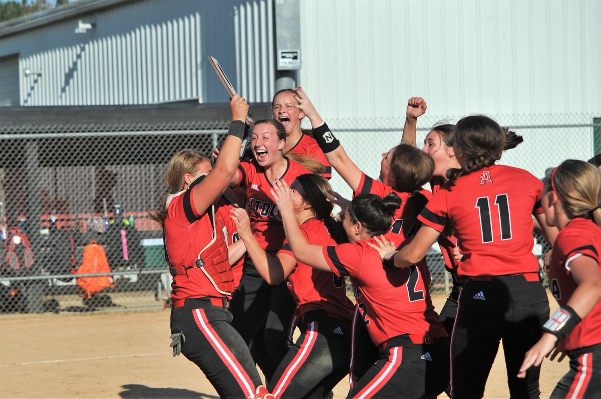 clcolb's tweet photo. Congrats to the Lady Rails of @altoonasb -- Regional Champs! https://t.co/m4pMwpoe6F