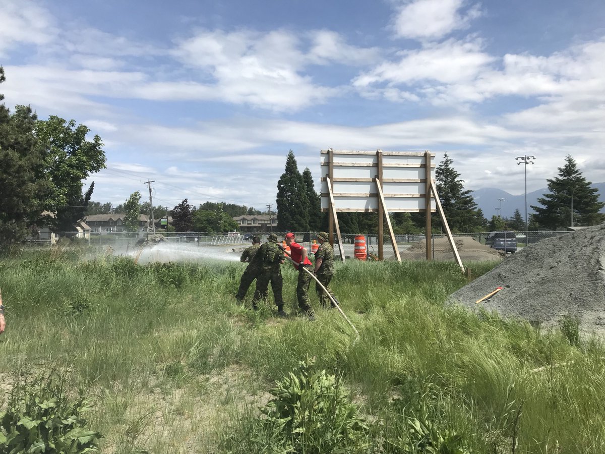 CanadianRangers's tweet photo. An incredible day of preparation and training today for all participants of #operationlentus #wildfire training #firstaid #caf #fraservalley https://t.co/i8UhYGnEeY