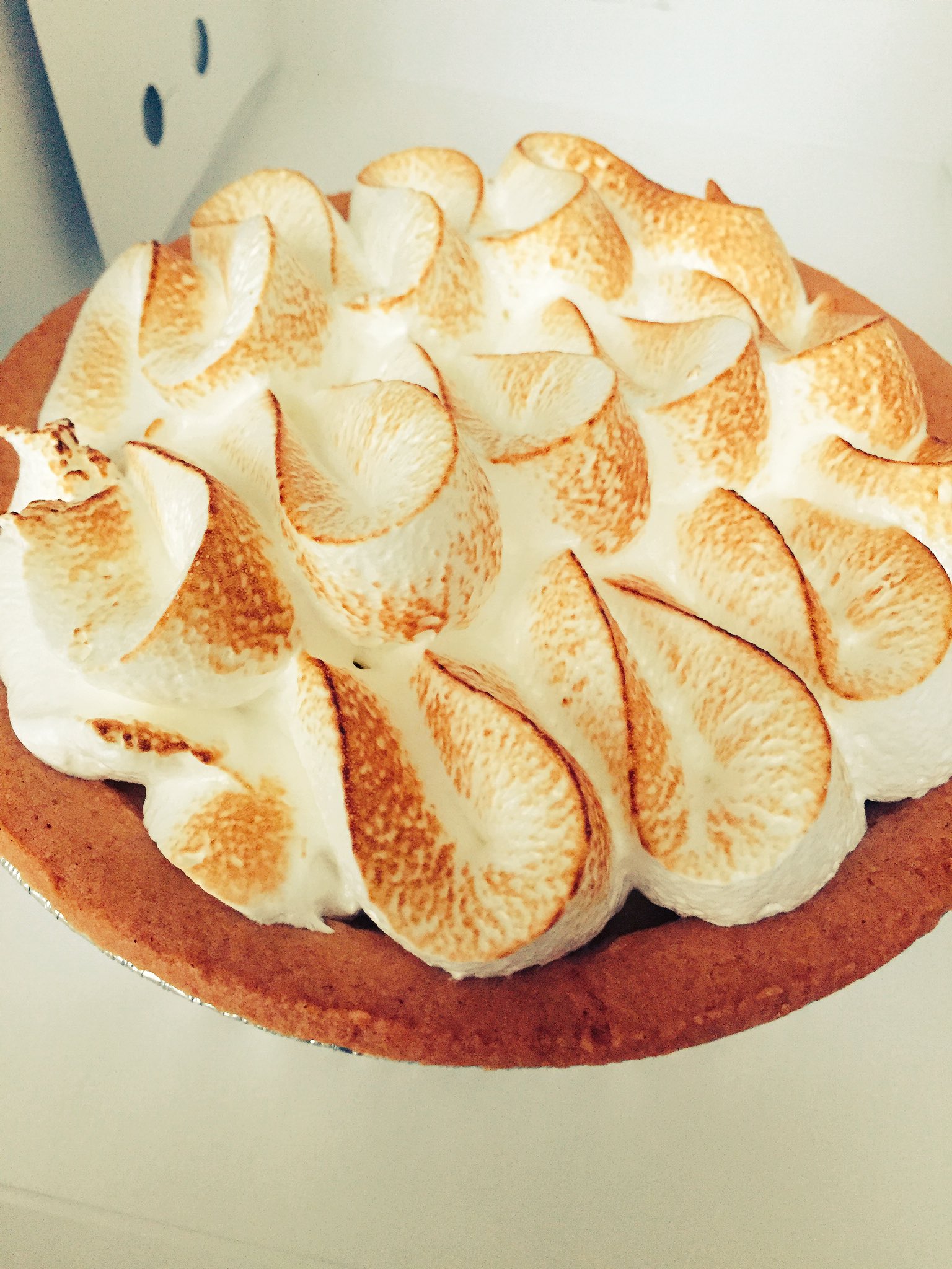 Ken Ar Twitter やっとユーハイムのジャーマンレモンパイ買えたぞԅ W ԅ T Co Osvogk6luc Twitter