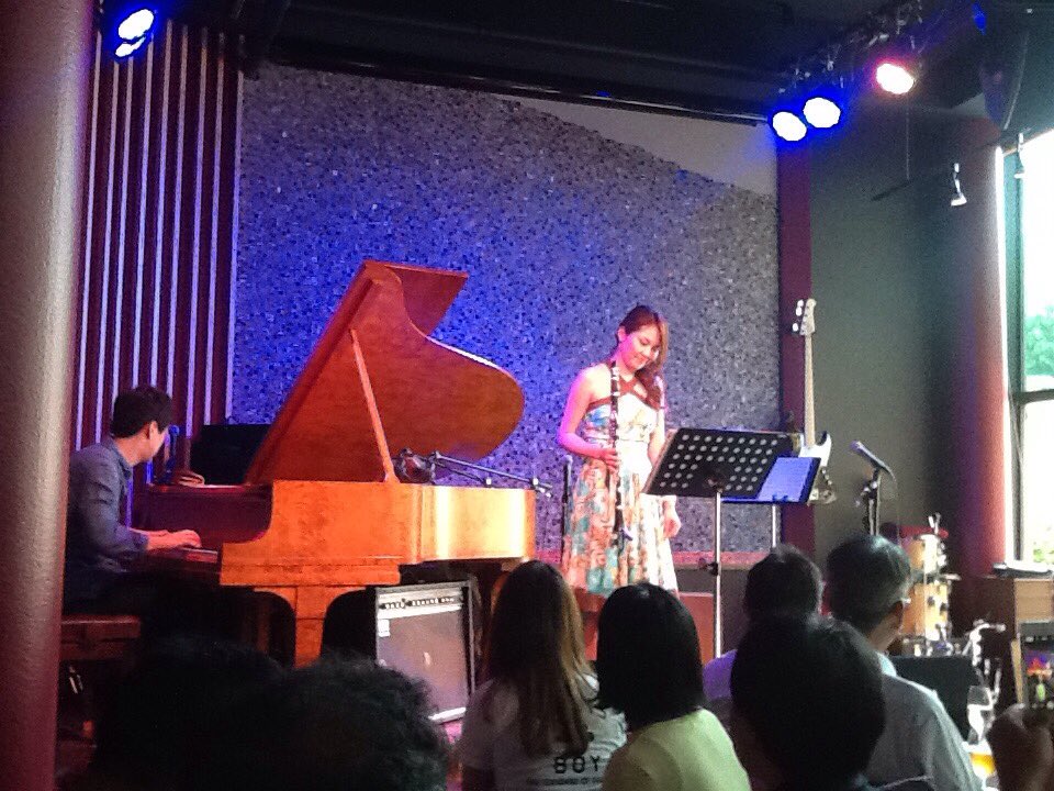 tino950's tweet image. UIちゃんのオープニングアクト始まりました。

#musictree  #田中正敏 #北参道グレープス #clarinet