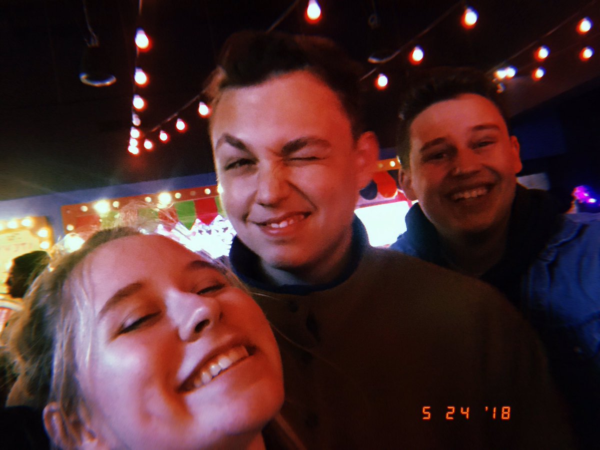 WeatherfordKay's tweet photo. 📹 #gradbash2018 https://t.co/3MAr7x6yU0