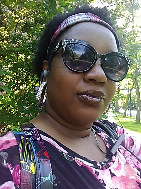 therainebeaux's tweet photo. More #selfiepractice. Still Friday here, sooo #FineWomanFriday. https://t.co/FXNv4ke3Sd