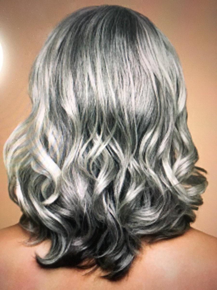 シラガー No Twitter こんなの グレイヘアのロングかっこいい この写真よりもっと長くするよ シラガー No Twitter こんなの グレイヘアのロングかっこいい この写真よりもっと長くするよ