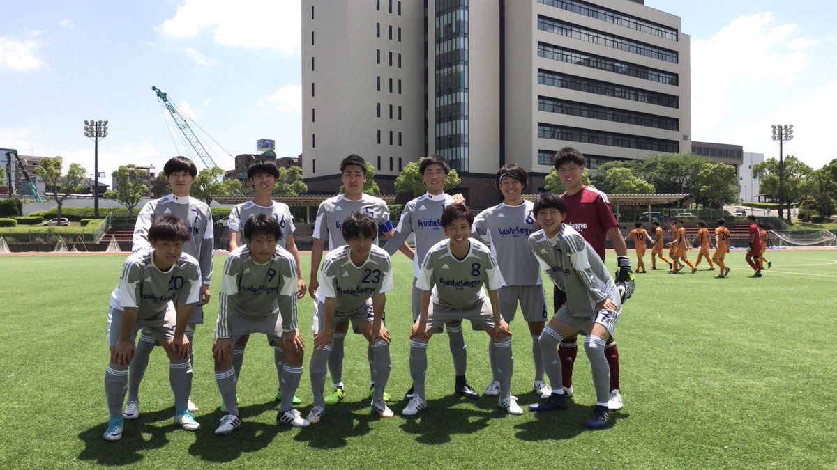 93univ_soccer's tweet photo. インディペンデンスリーグ 2018
九産大vs九国大U-22

◎start
GK:島村
DF:岡部 宮崎 平松
MF:池田 別府 今泉 宮崎 浦本 西山
FW:吉川

◎sub
GK:小野
DF:日高
MF:井口 永川 田中 赤塚 湧田
FW:山本 野頭 https://t.co/ZdUb5BZwkf
