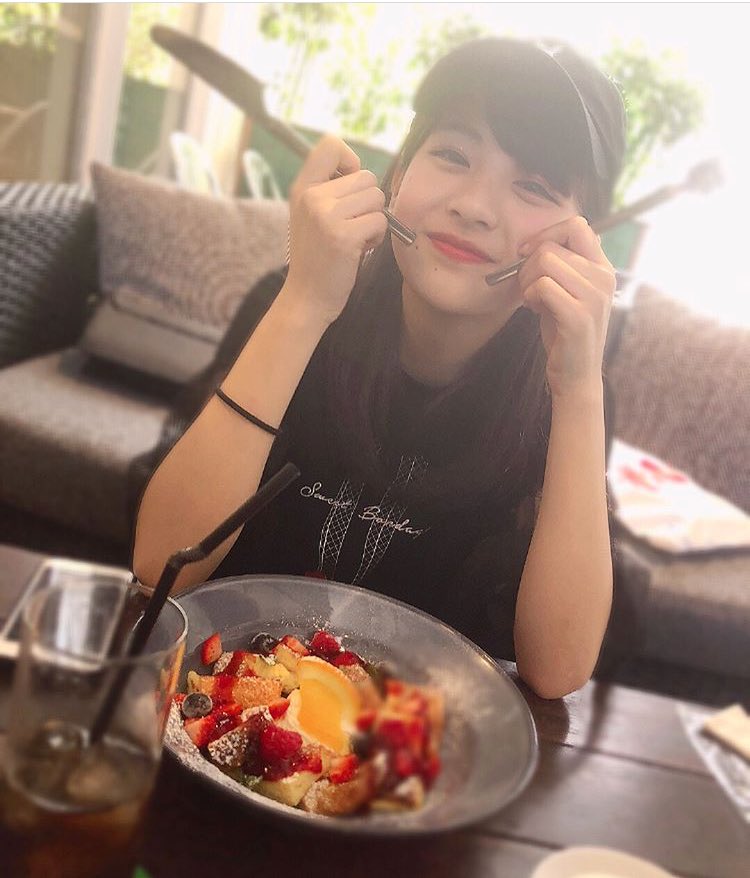 塩 見て 確実にかわいい 断言できるかわいさ 最初ちょっと韓国系美人かなとおもいきや女子 アナっぽさもあり笑顔は無邪気な女の子だしとにかく白い 細い かわいい すごい 塩 見て 確実にかわいい 断言できるかわいさ 最初ちょっと韓国系美人かなとおもいきや女子 アナっぽさもあり笑顔は無邪気な女の子だしとにかく白い 細い かわいい すごい