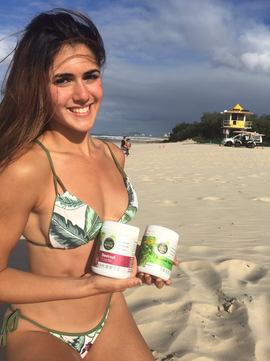 Always look great on the #beach with #supersprout #wholefood #plantbased #pure #broccolisprouts #nothingadded #vegan #glutenfree