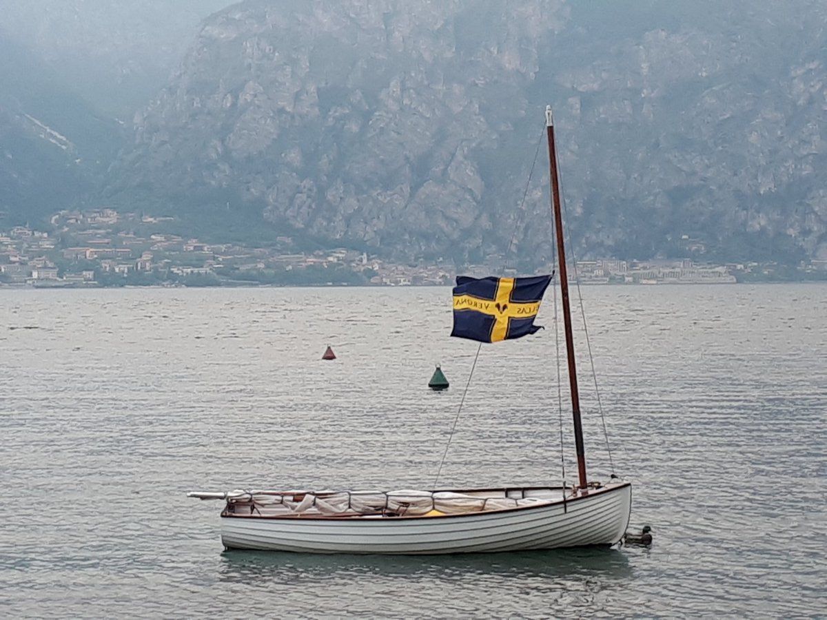 Frecciadelgarda's tweet photo. Pronti per il derby del lago .....@mattandreis ....@hellas_army .... #setti #luamar https://t.co/QVeAJhUAxR