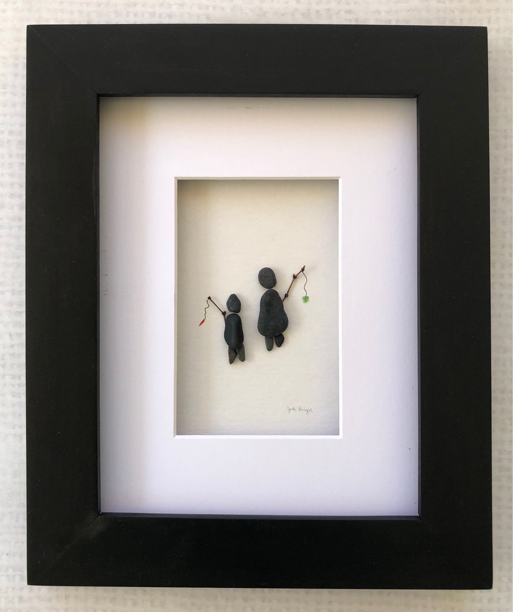 pebbleartbyjodi's tweet photo. Family wall art, stepdad gift, fathers and son gifts, fishing wall decor, rock art family, stone art wall, uncle gift, grandfather memorial https://t.co/xe2v7w8KRx #pebbleartcouple #pebbleartpictures #rockartpictures #seaglassartwork #StepdadGift https://t.co/bAol3tQgvz