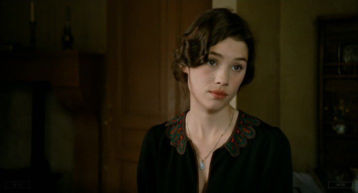 Astrid Bergès-Frisbey turns 32 today, happy birthday! What movie is it? 5 min to answer! 
