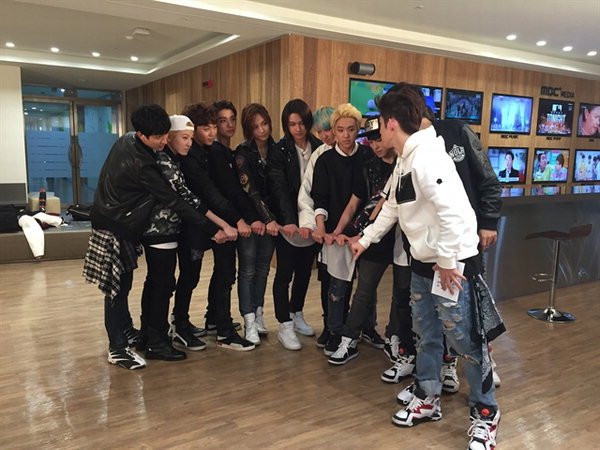ItsAlyaaAlfonso's tweet photo. Thank you for inspiring me for 3 years😘💖#3YearsWithSEVENTEEN https://t.co/B0KeQn6yTa
