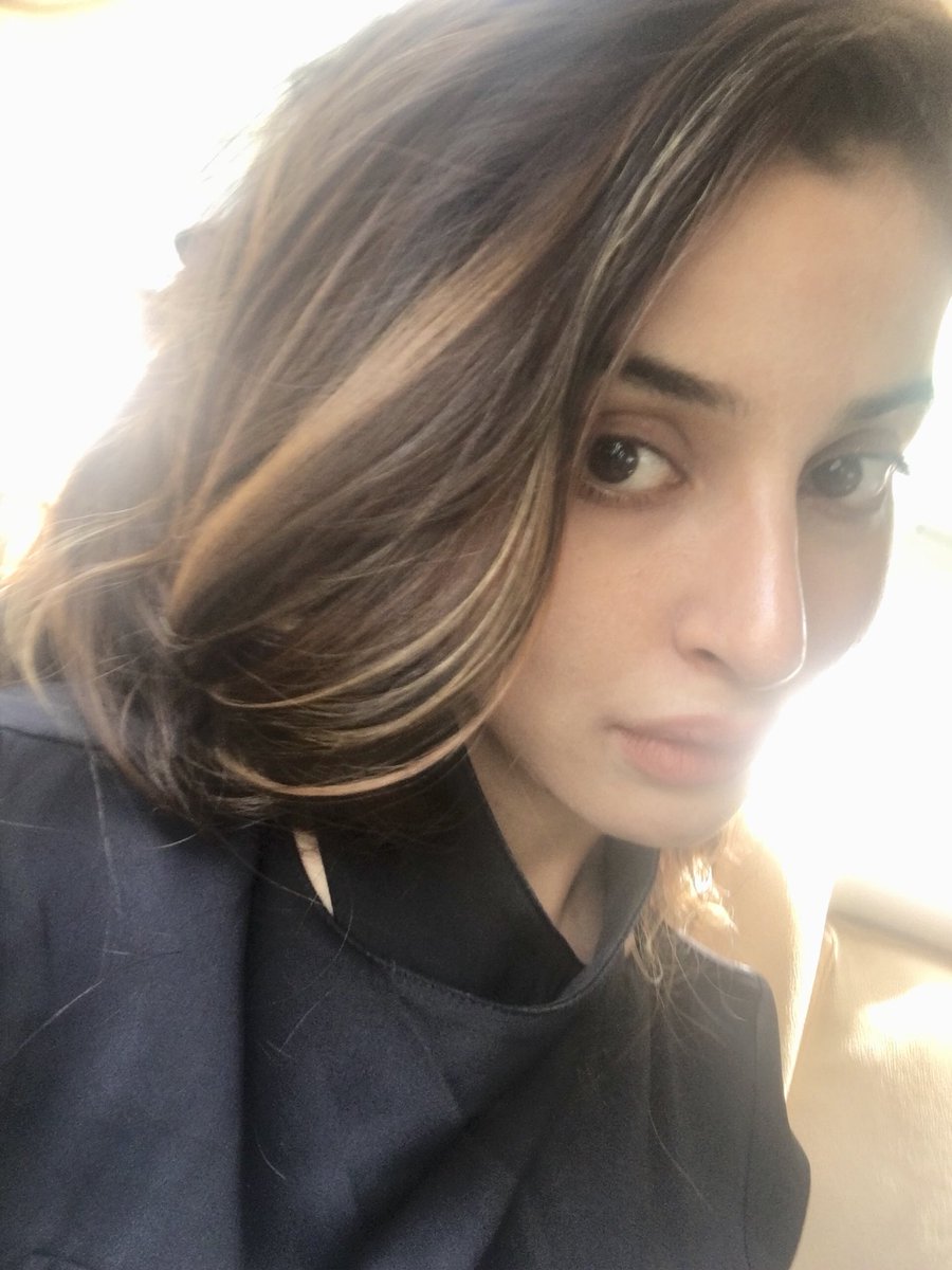 TheActorAngel's tweet photo. Don’t let the sunshine ☀️ ever be hidden by dark clouds ☁️. Keep going. 💪 😀 #vacationmode #vacationlife https://t.co/dQ7jiHXSsE