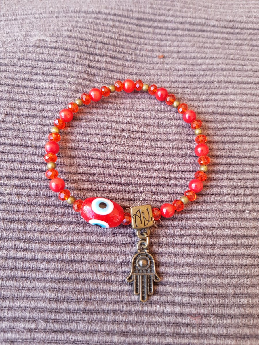 DoctoraLunatika's tweet photo. #pulsera #maldeojo #ManoFatima #coralrojo #Outlet #AquaAura #Elche #Gemoterapia #precio por #privado #comparteelche https://t.co/ahcaw9kfel