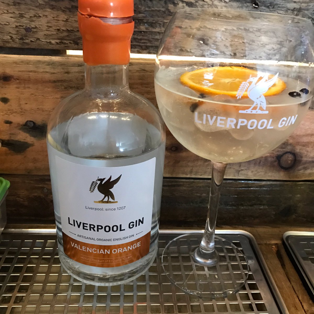CaskBard's tweet photo. CHAMPIONS LEAGUE FINAL FREE ZONE
For a #ChampionsLeagueFinal free zone we will be open 12 noon til 11pm today #BankHoliday ! Come and try great real ales, craft beer, German lager, gins and wines in #Prescot ! #NoTvs #NoMusic #JustGreatDrinks https://t.co/Po5bA8Uf0f