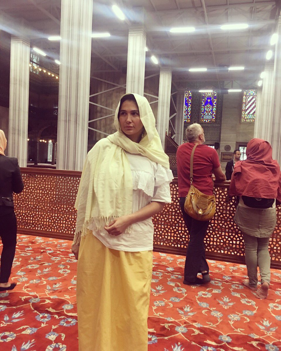 nilay_dorsa's tweet photo. Ramazan'ın maneviyatı ve huzuru🕌 #ramazan #sultanahmet https://t.co/mVKISnuOL5