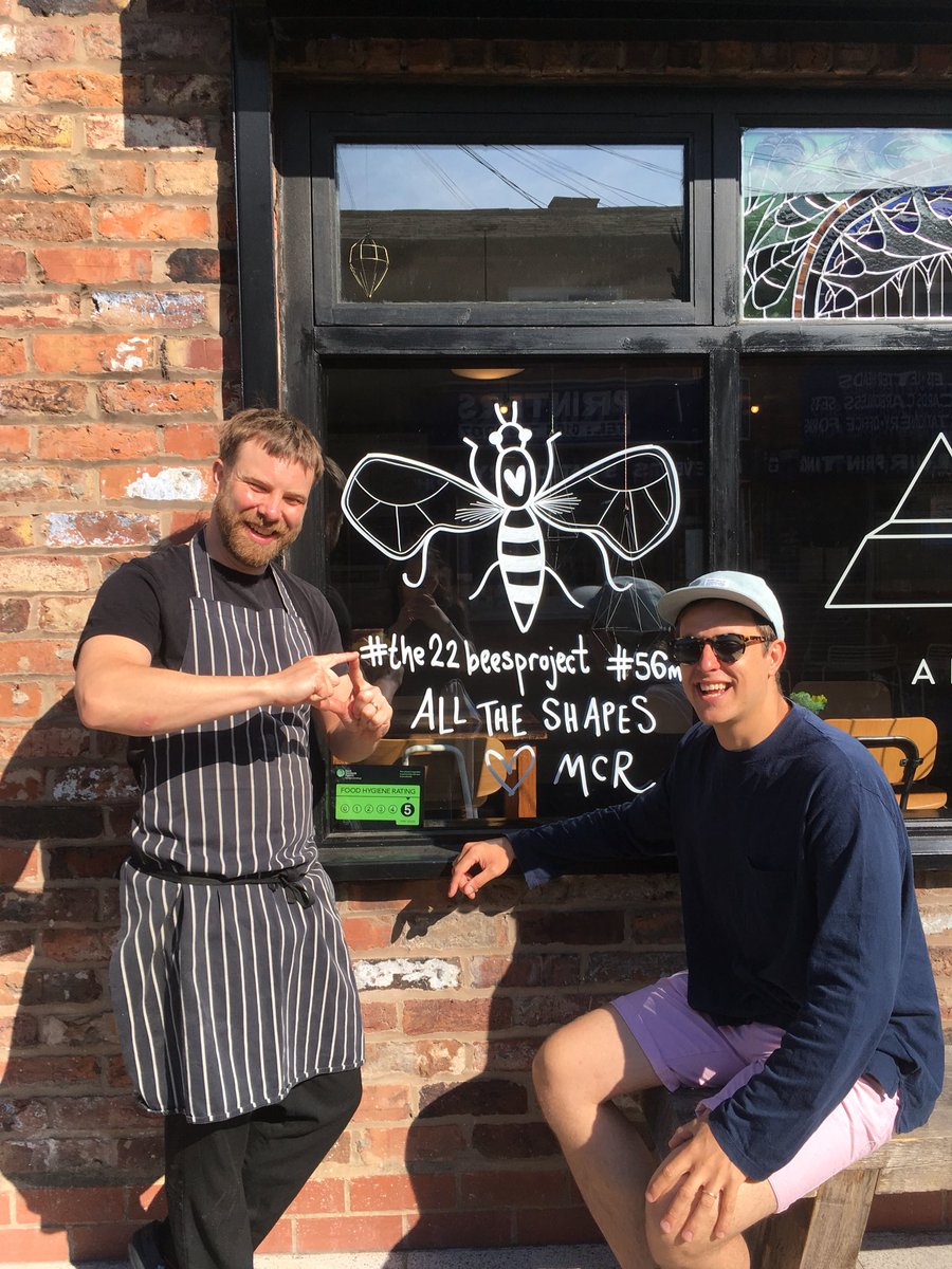 ALLTHESHAPESMCR's tweet image. Bit of sweet and sunny Saturday sunshine for you - #reminiscing . If you’re coming over to P-town today then give our beautiful bee a kiss. You can still donate to the Manchester Emergency Fund. Head over to @22BeesProject and follow the link in their bio. 🐝❤️