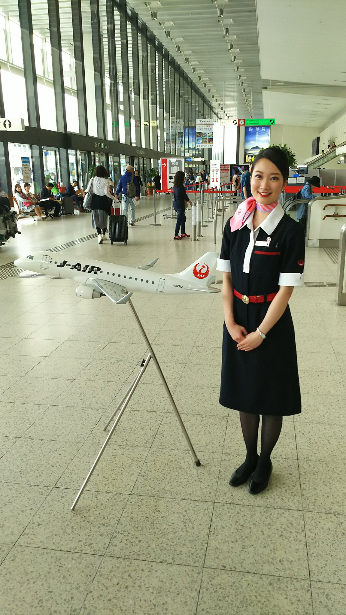 なぎなぎ 伊丹空港オタク 重度の沖縄病 伊丹空港 ノ Jalさん いただきました 大牟田シールもらった Jal 伊丹空港 空楽 美人ca 美人グランドスタッフ