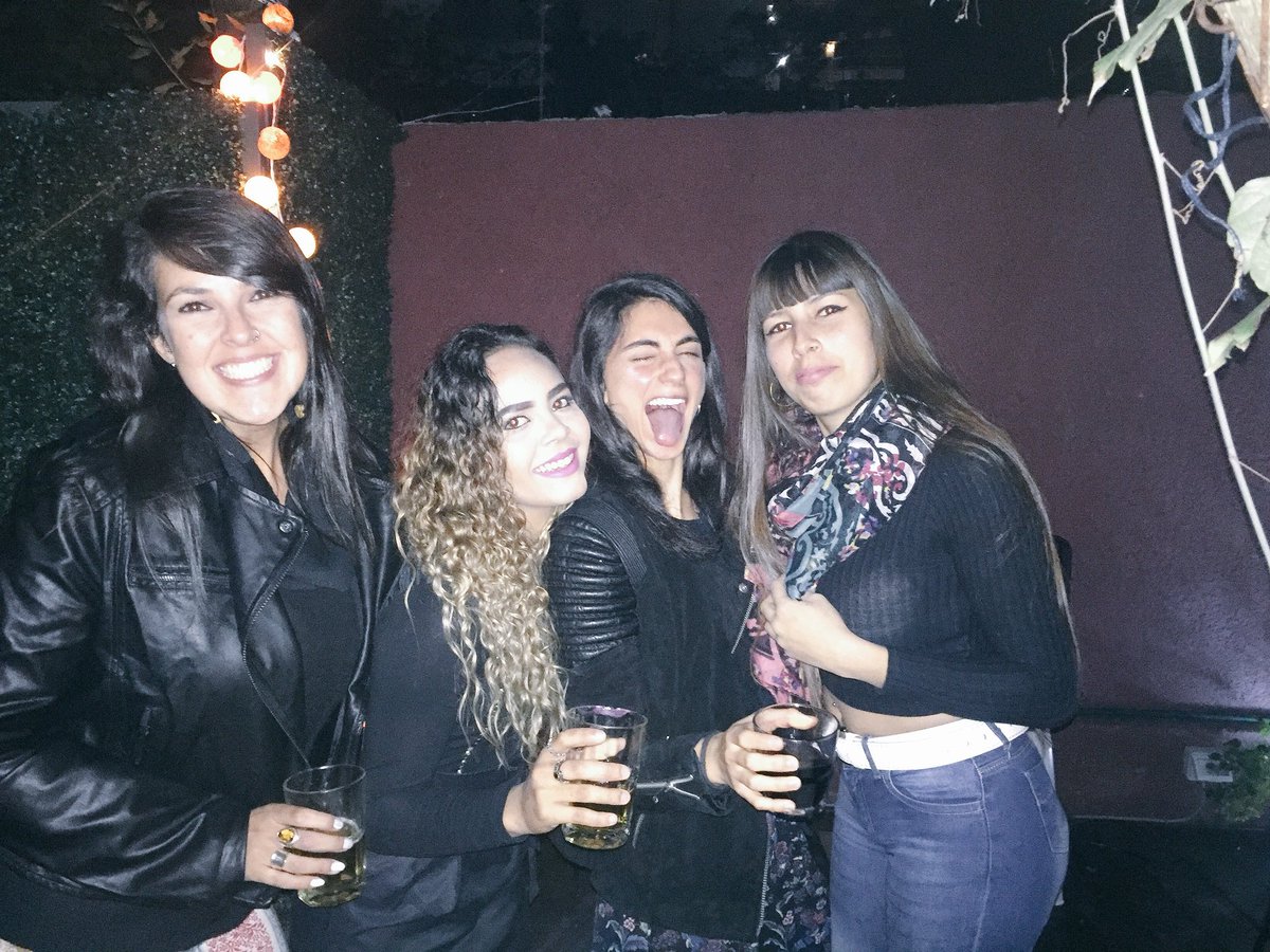 rambler_hostels's tweet photo. Rambler Punta Carretas estuvo de fiesta! #party #birthday #chivitosondemand #drinks #DontStopBelieving #keeprambling https://t.co/UfHPrRzstW