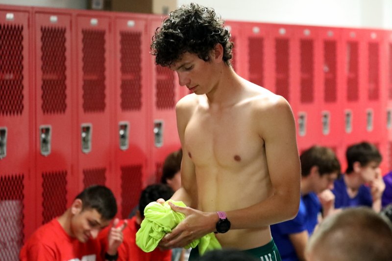 greghall24's tweet photo. Your C3 3200 STATE champion, @CalebFeuer, (headed to @UMKCTrackXC) wringing out his t-shirt after the rain delay Friday morning. 
Ladies, please do not rush the stage! @KcPrepReport https://t.co/7gr4CX3gWJ