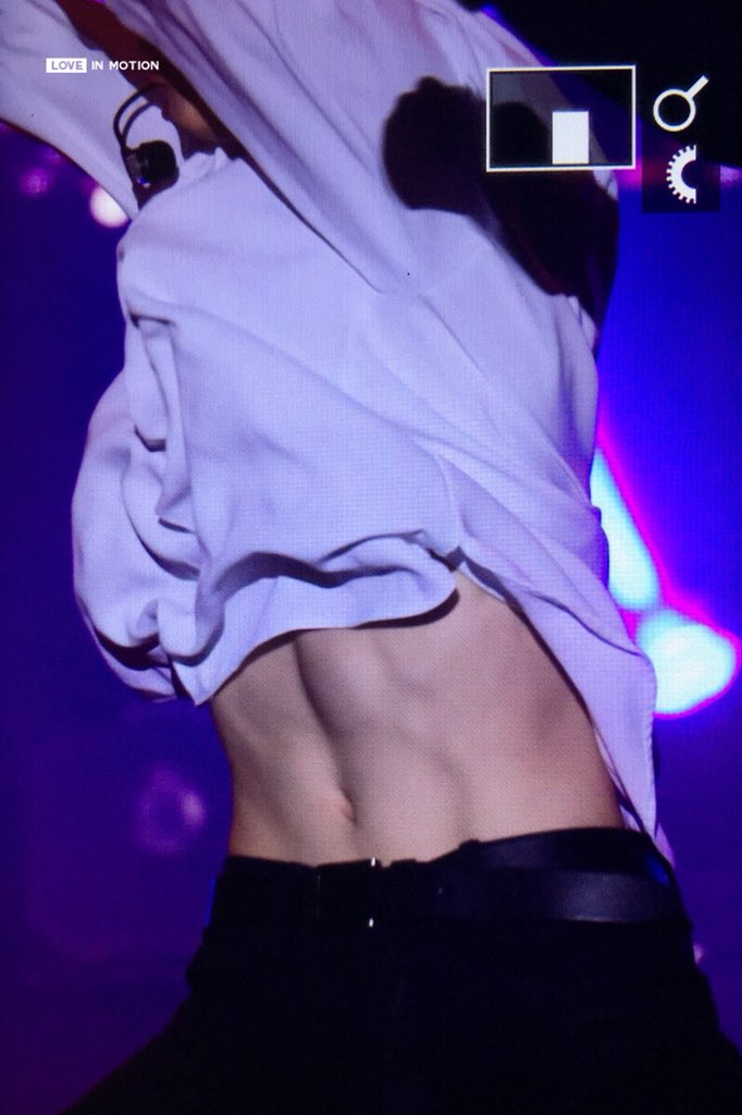 0429PP's tweet image. เสื้อเหมือนจะไปวิปัสนา เปิดมาคือใจแตกทั้งทล.