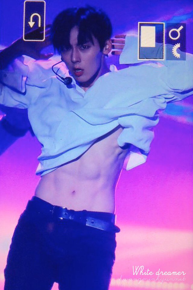 0429PP's tweet image. เสื้อเหมือนจะไปวิปัสนา เปิดมาคือใจแตกทั้งทล.