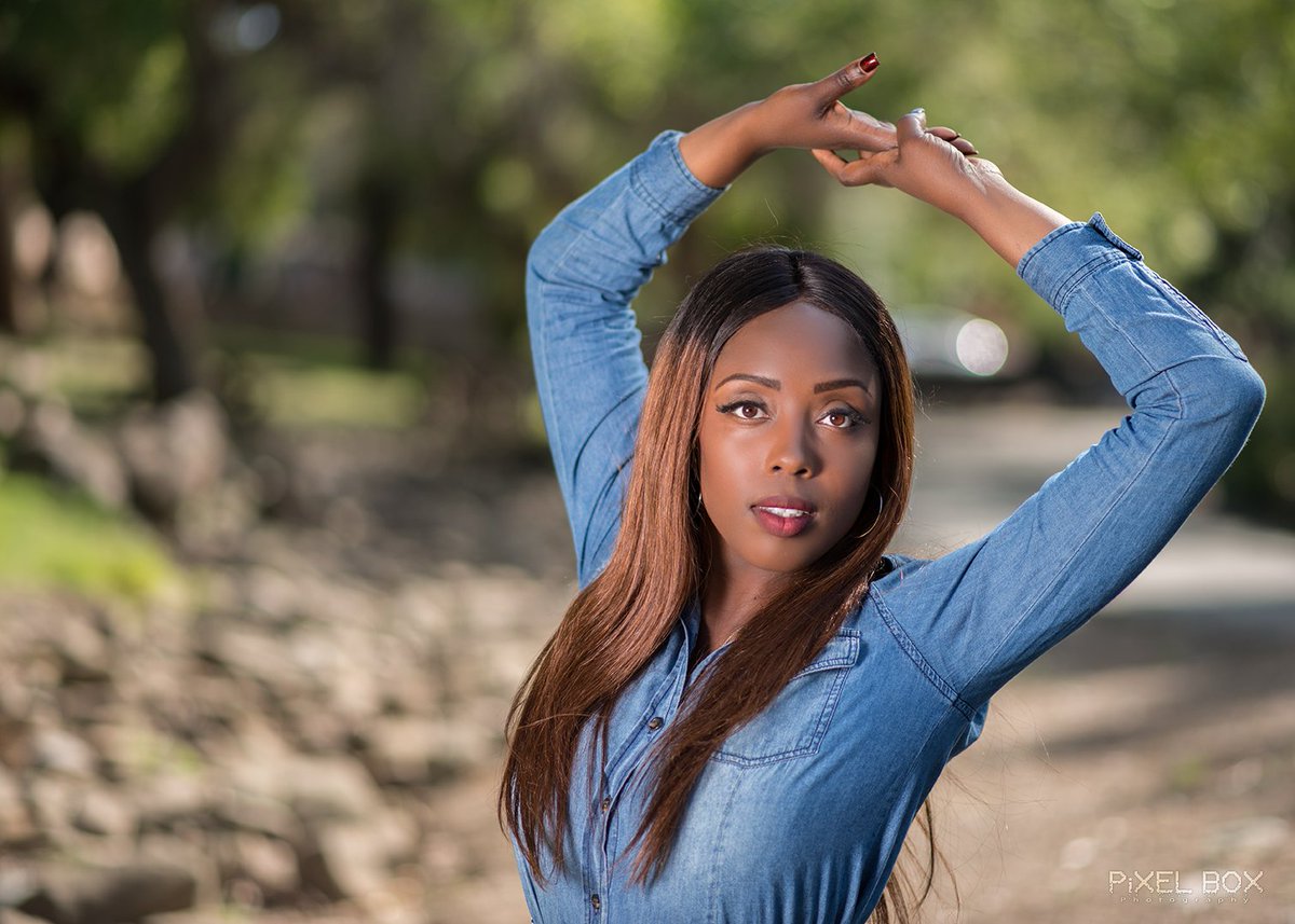 PixelBoxPhoto's tweet photo. Selection of shots from last shoot with @vonniegee707 (IG) #photography #portrait #portraitphotography #model #nikon https://t.co/dt2NM3brSp