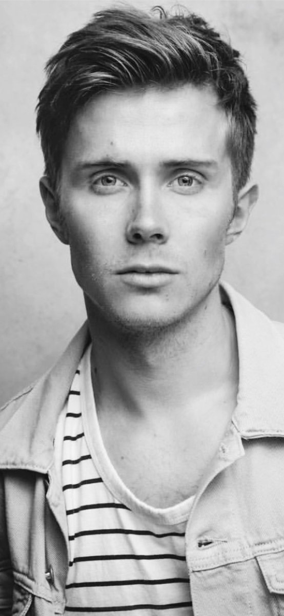 westenddoes's tweet photo. Masterclass Tues 29th May, at The Tabard Theatre, Chiswick 10-5pm with @robhouchen One participant space has become available (£38) &amp; spectator passes still available (£10). For more info email info@FortyFour https://t.co/Vi0F3Xp5nB TODAY! https://t.co/MxjYiLtjQC