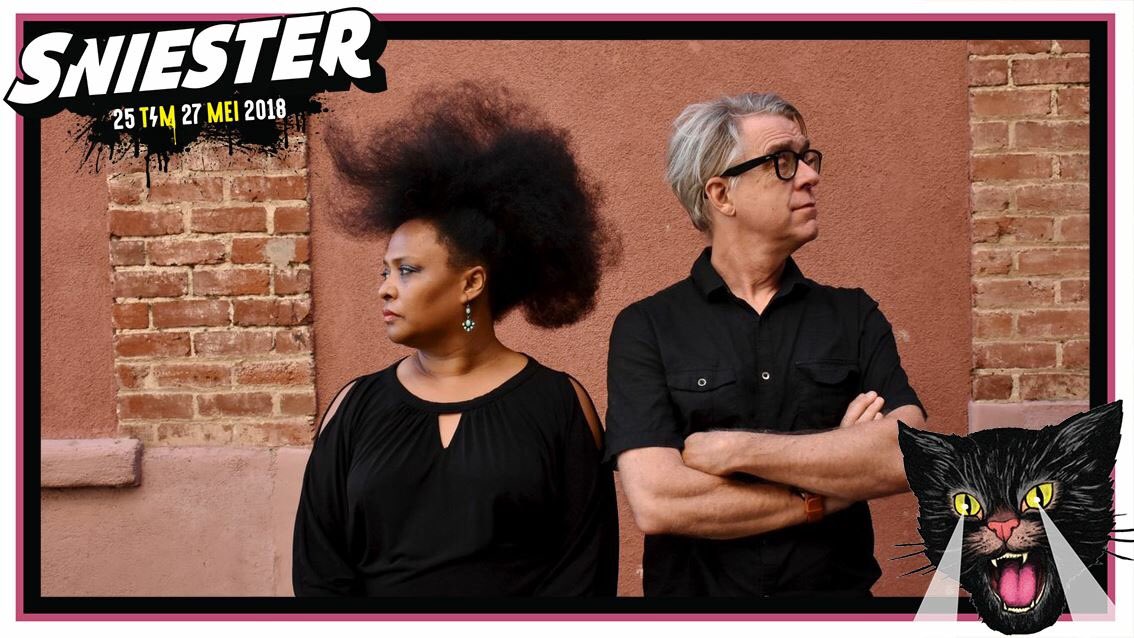 TheBellRays's tweet photo. Tonight @Sniester #RockShow #kickass #withfries https://t.co/zvIcE5AQhP