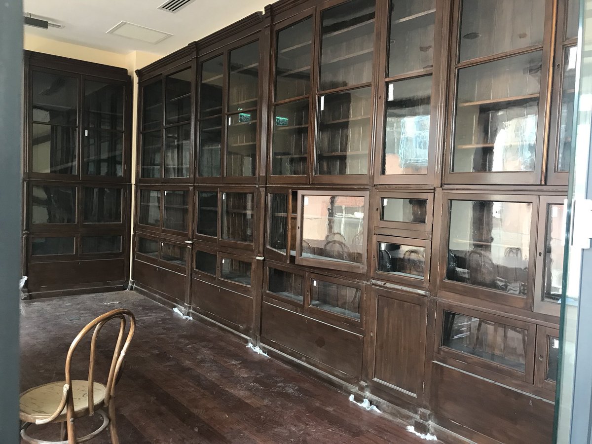 Bina, aynı zamanda İstanbul’da yaşayanların toplanma yeri olarak nitelendirilebilecek dernek işlevi vesilesiyle önemli bir arşive de ev sahipliği yapıyor. Arşivde en önemli kalemi 1864 yılından itibaren el yazısıyla tutulan -10.000 sayfa üzerinde- tutanak defterleri oluşturmakta.