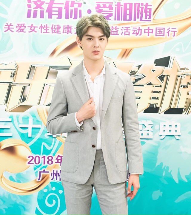 sapagalpas's tweet photo. IG UPDATE: 260518 | P'Saint at #GSJUSTFORYOU GS Entertainment @Saint_sup | we are always here to support no matter what 💛🙏 #Saint_sup https://t.co/70ttmdjf2p