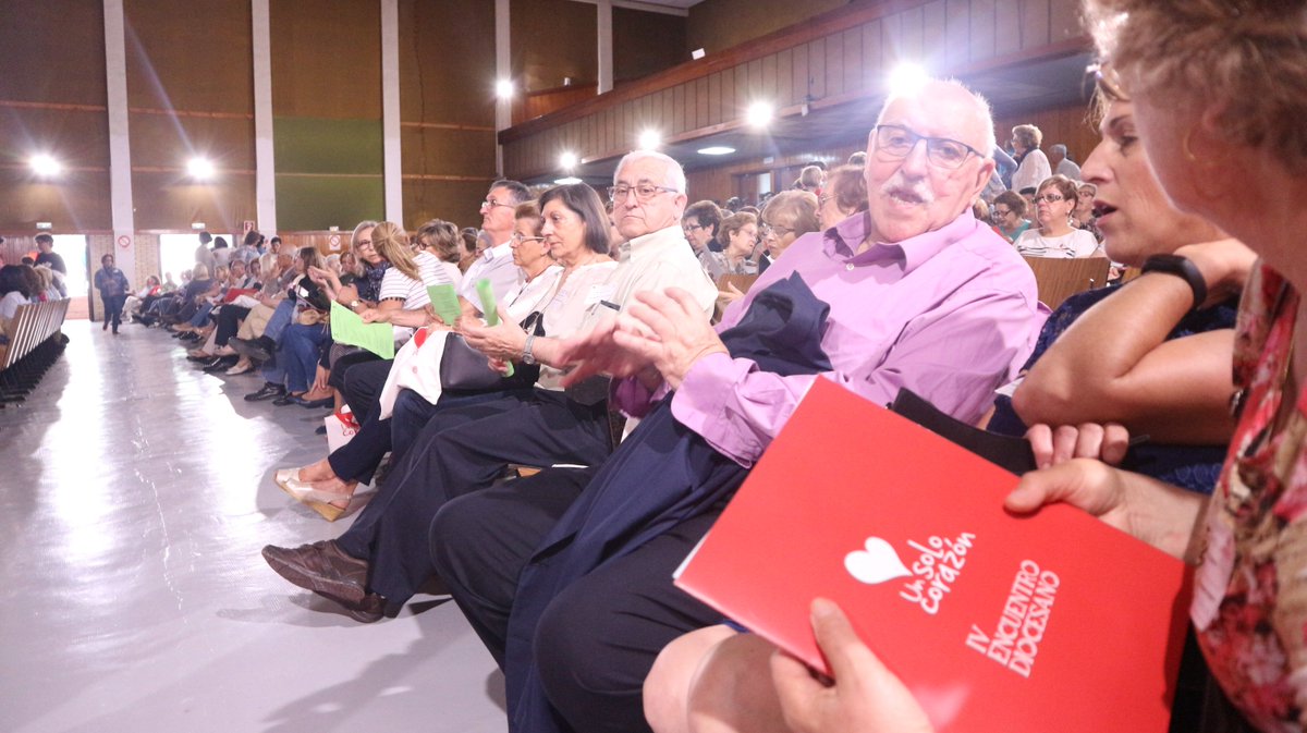 Valencia Cáritas tweet media