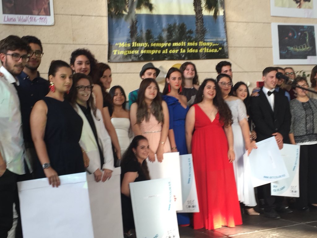 antoninavarro's tweet photo. A la 2a generació del #batxilleratartístic @iesivillena ha pres molta força l’alumnat que vol fer de la dansa la seua manera d’estar al món @_aroa_dance_ Sabrem des de les Institucions educatives donar resposta #StopLomce https://t.co/SS04tw0loq