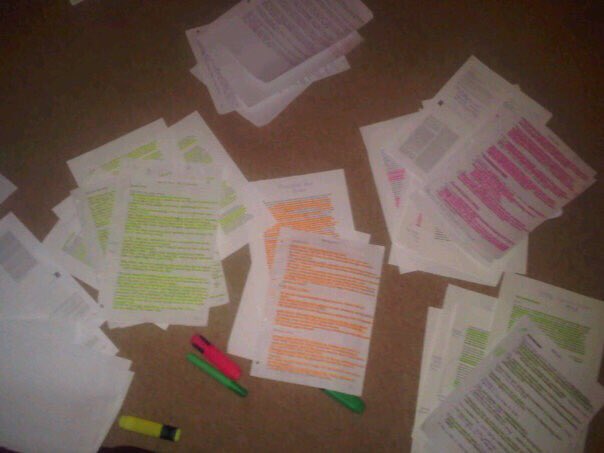 ClassroomKat's tweet photo. My obsession with colour-coordinated revision notes dates back far before the advent of phone cameras, but here’s a flashback to 2010 university notes in all their glory! 📝 #revisiontechniques https://t.co/oIaXACWRbe